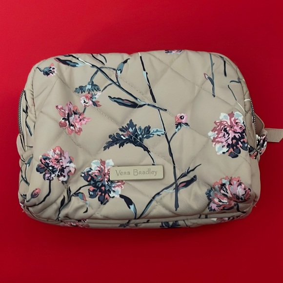 Vera Bradley Other - Vera Bradley floral cosmetic bag NWOT